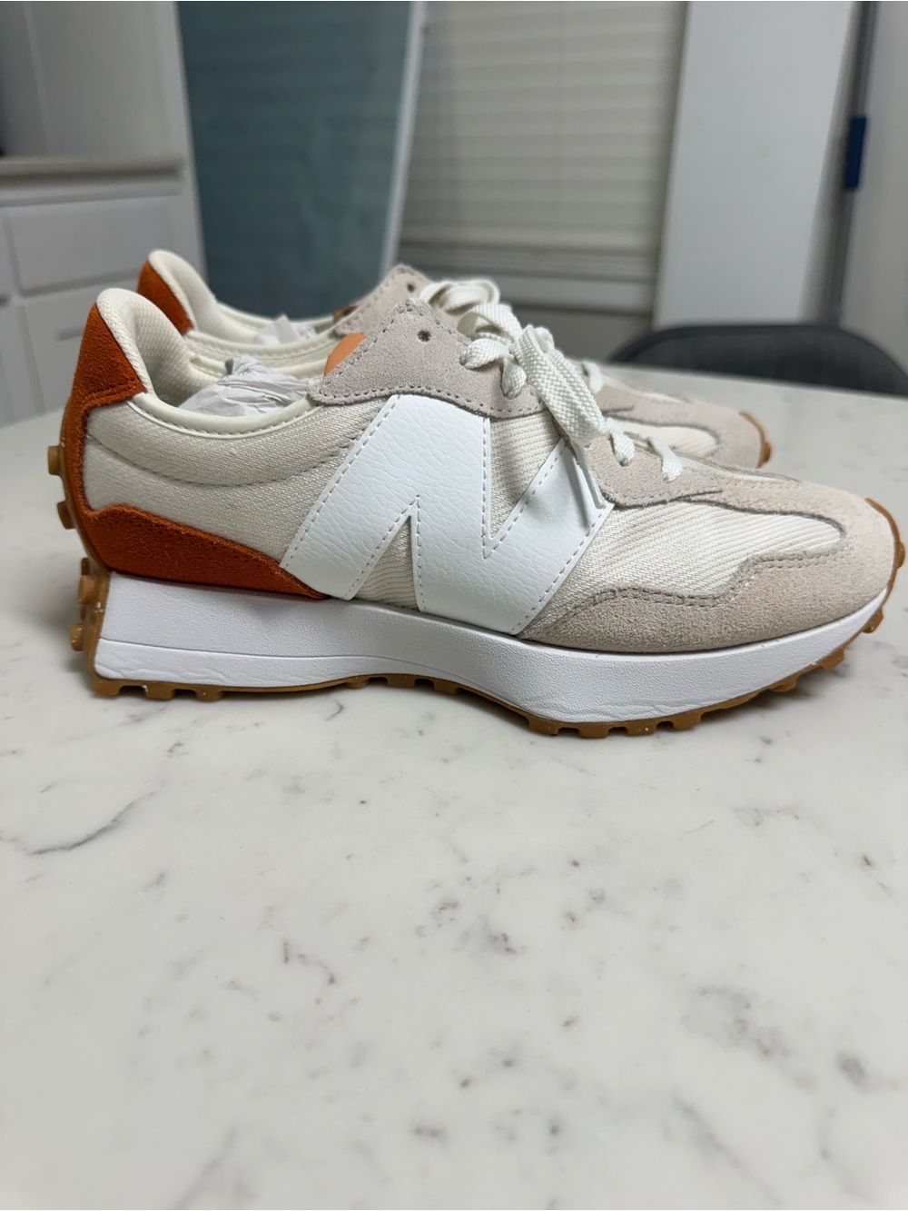 Brand New New Balance 327 Beige, White and Rust Size 8